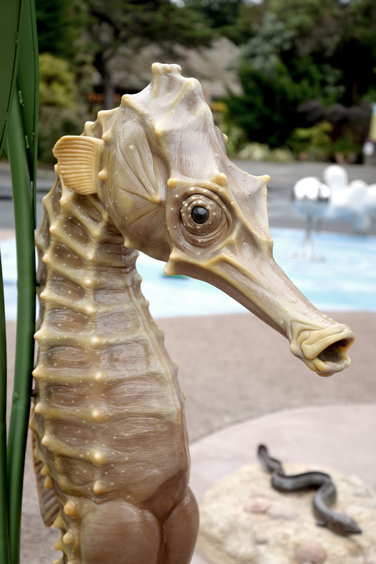 San_Francisco_Zoo_Seahorse_Sculpture_002